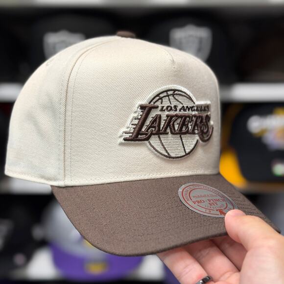 Los Angeles Lakers A-Frame Mitchell & Ness Snapback Creme/Brown - Picture 1 of 4